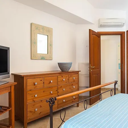 Isabella Porto San Paolo (Sardinia)